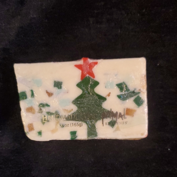 primal Other - PRIMAL Festive Handmade Soap with Christmas Tree Design 5.8 oz